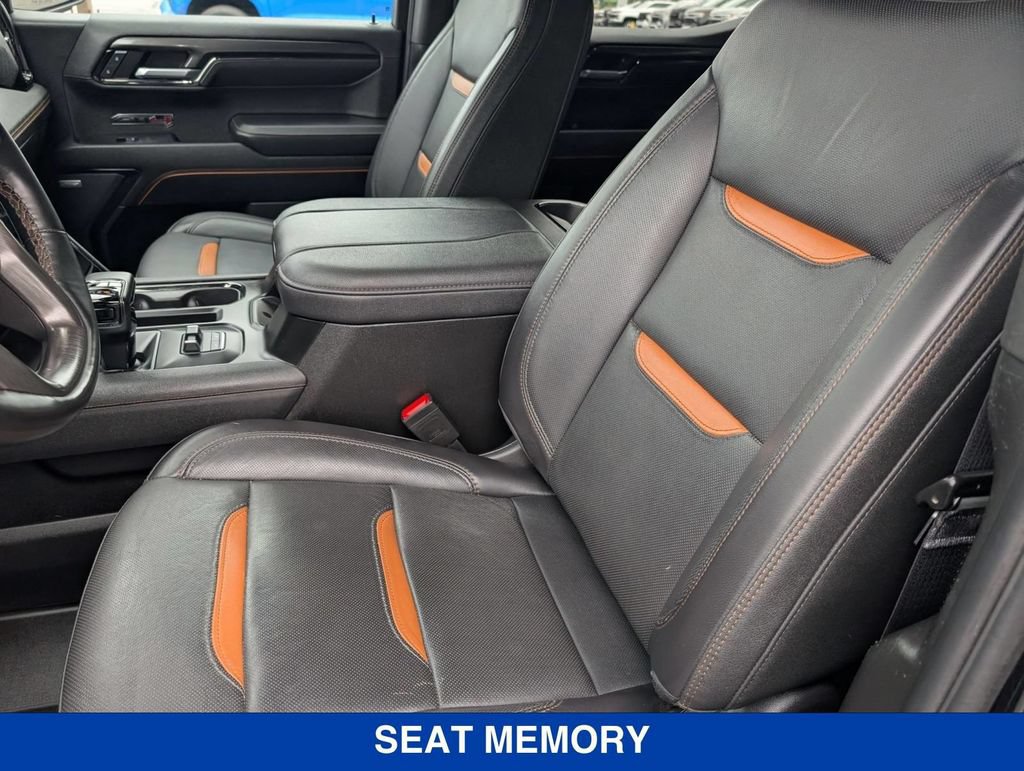 Used 2024 GMC Sierra 1500 AT4 w/ Technology Package AWD/4WD image 14