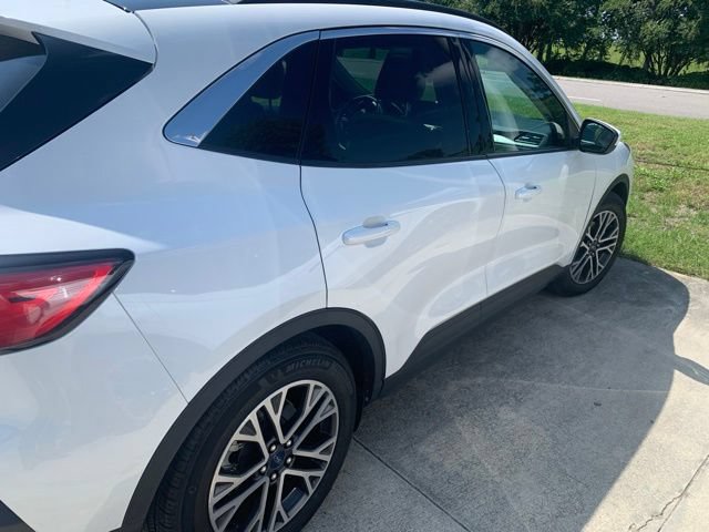 Used 2020 Ford Escape SEL FWD image 3