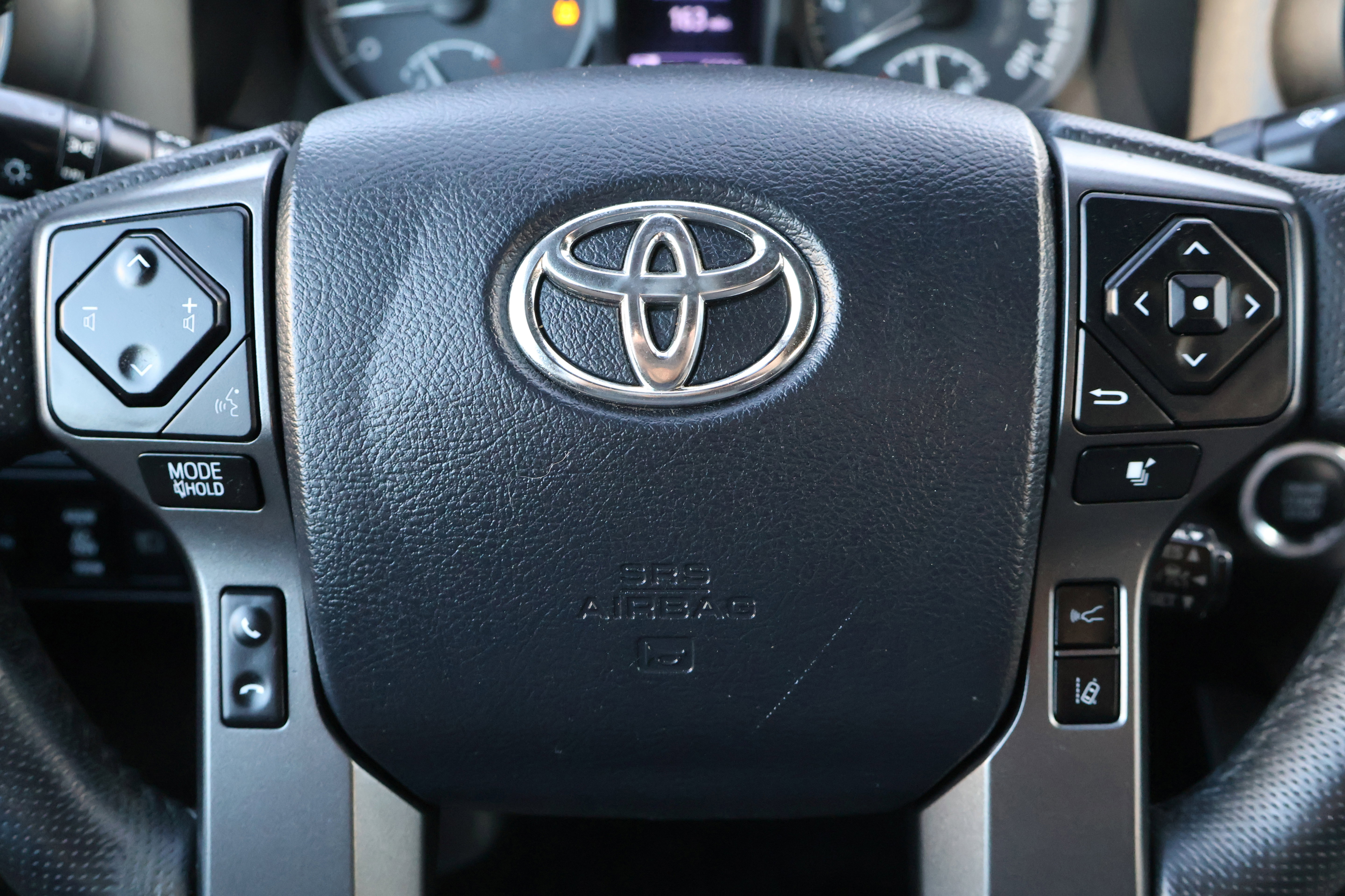 Used 2019 Toyota Tacoma TRD Sport image 30