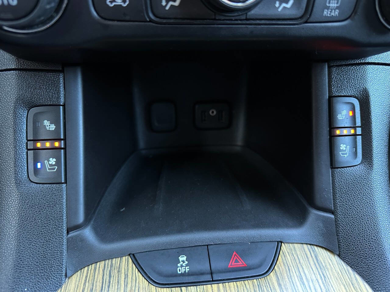 Used 2017 GMC Acadia Denali w/ Technology Package image 49