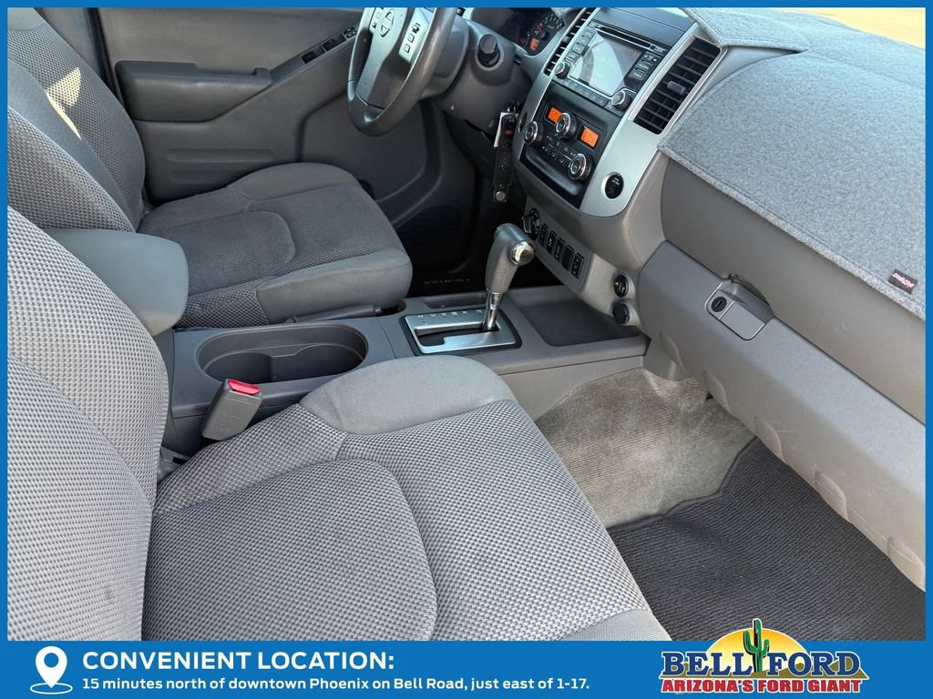 Used 2017 Nissan Frontier SV w/ SV Value Truck Package AWD/4WD image 9