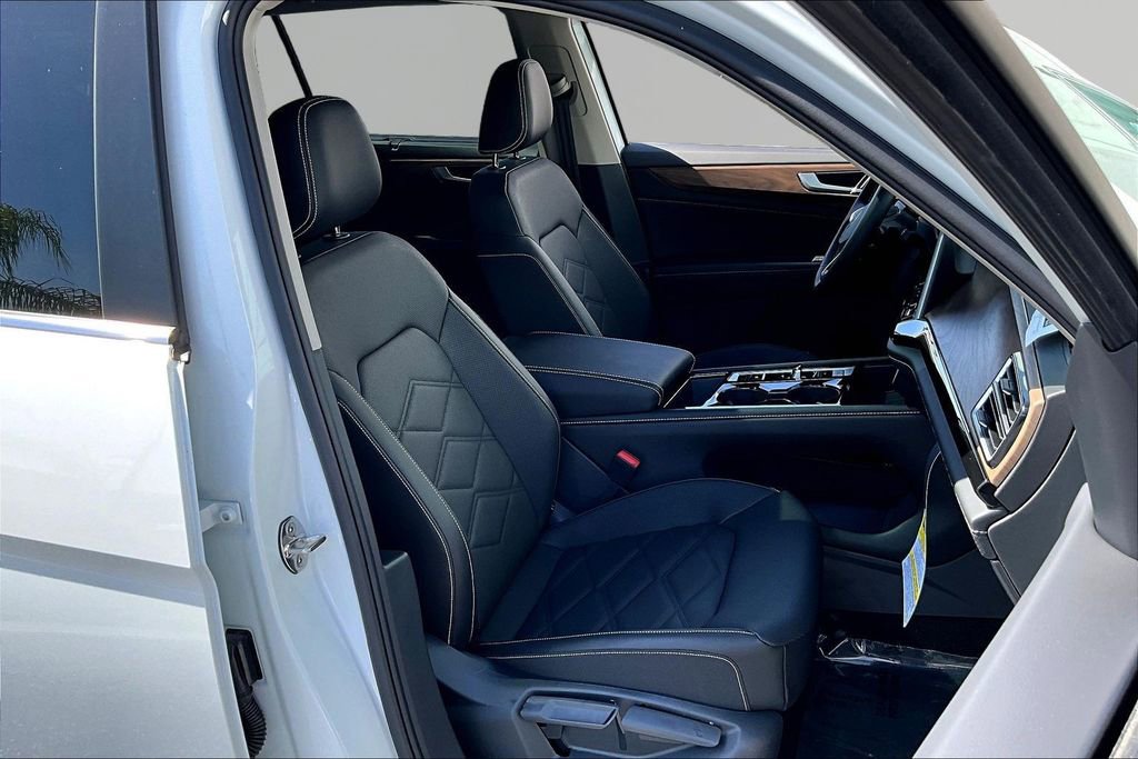 New 2026 Volkswagen Atlas SE image 30