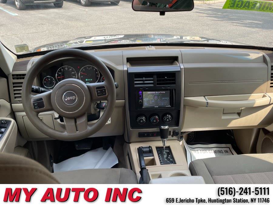 Used 2012 Jeep Liberty Sport image 11