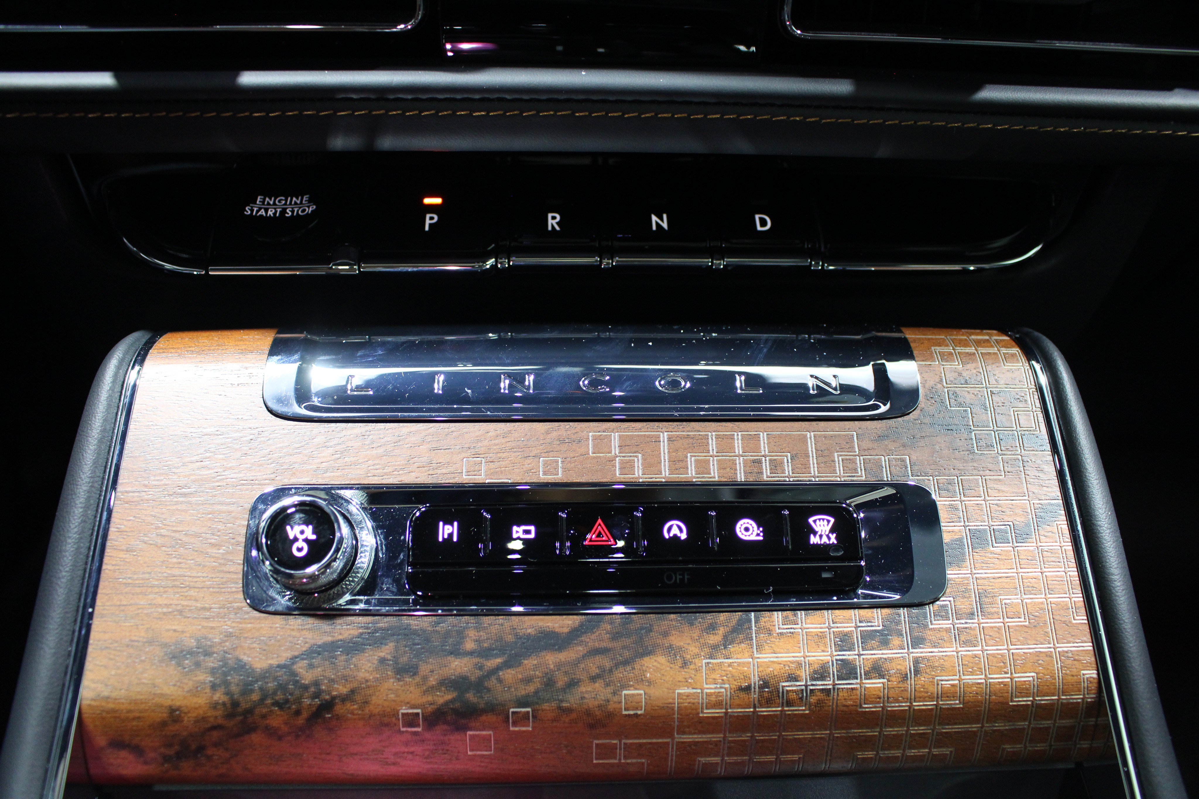Used 2025 Lincoln Aviator Black Label AWD/4WD image 19