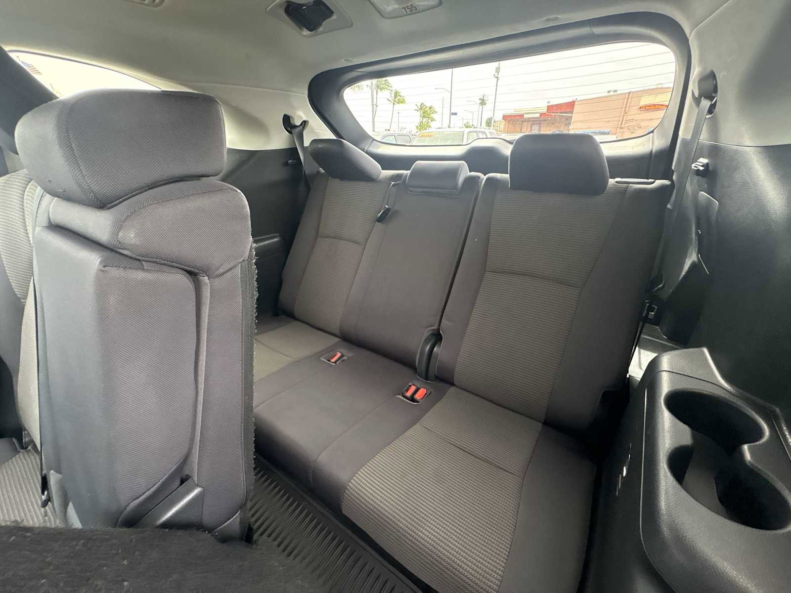 Used 2023 Toyota Highlander L image 24