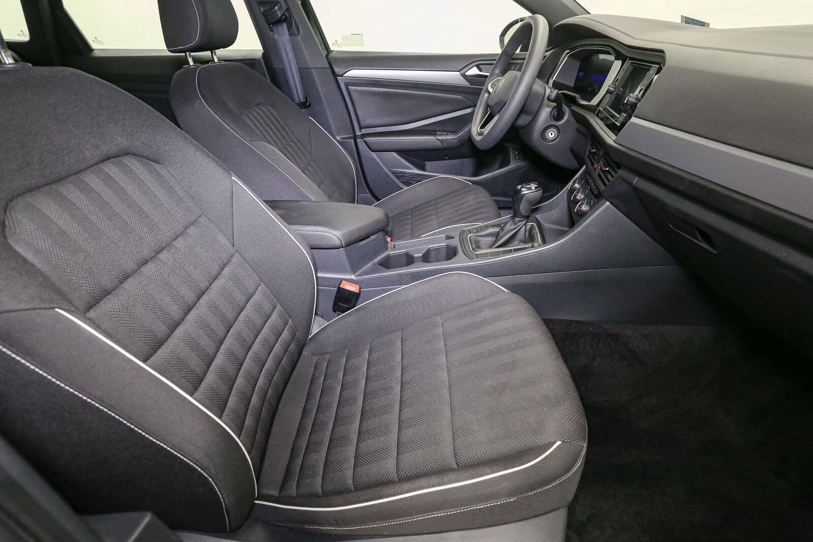 Certified 2023 Volkswagen Jetta Sport FWD image 19