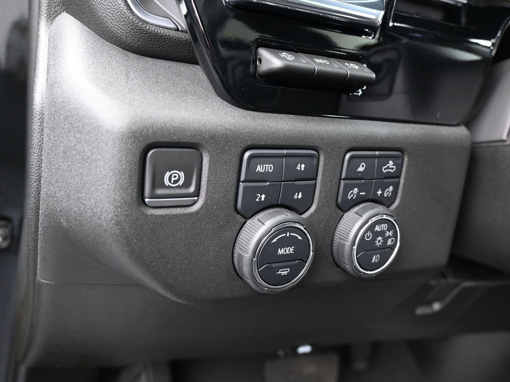 Used 2024 Chevrolet Silverado 2500 High Country w/ Midnight Edition AWD/4WD image 15