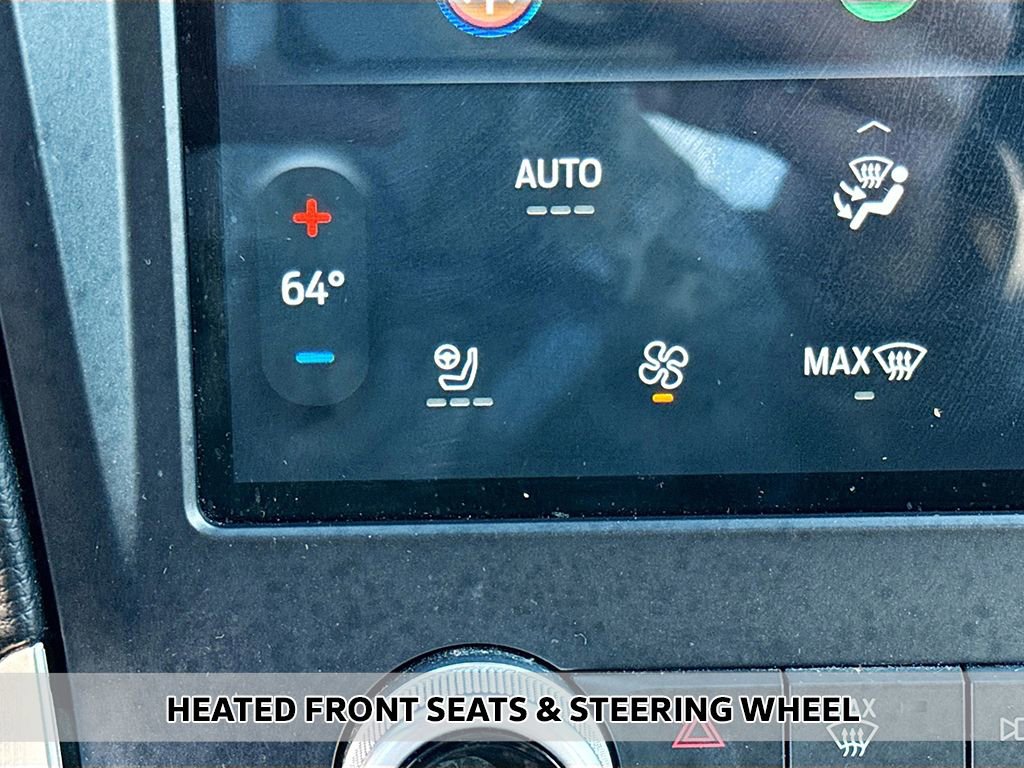 Used 2022 Ford Edge Titanium image 5