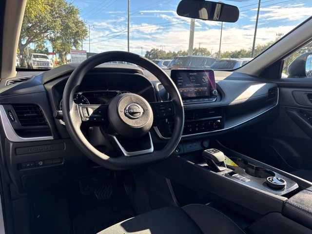 Used 2024 Nissan Rogue S AWD/4WD image 22