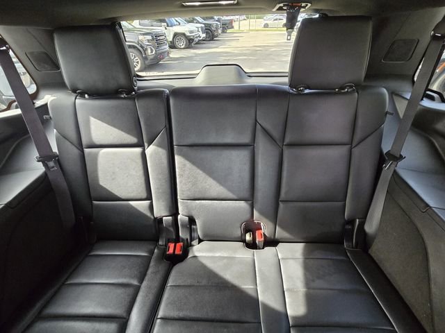 Used 2023 Cadillac Escalade Luxury AWD/4WD image 16