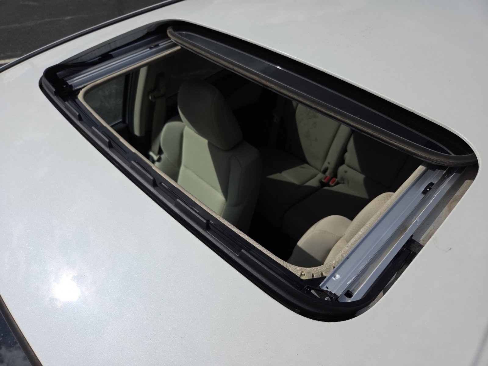 Used 2016 Honda CR-V EX image 4