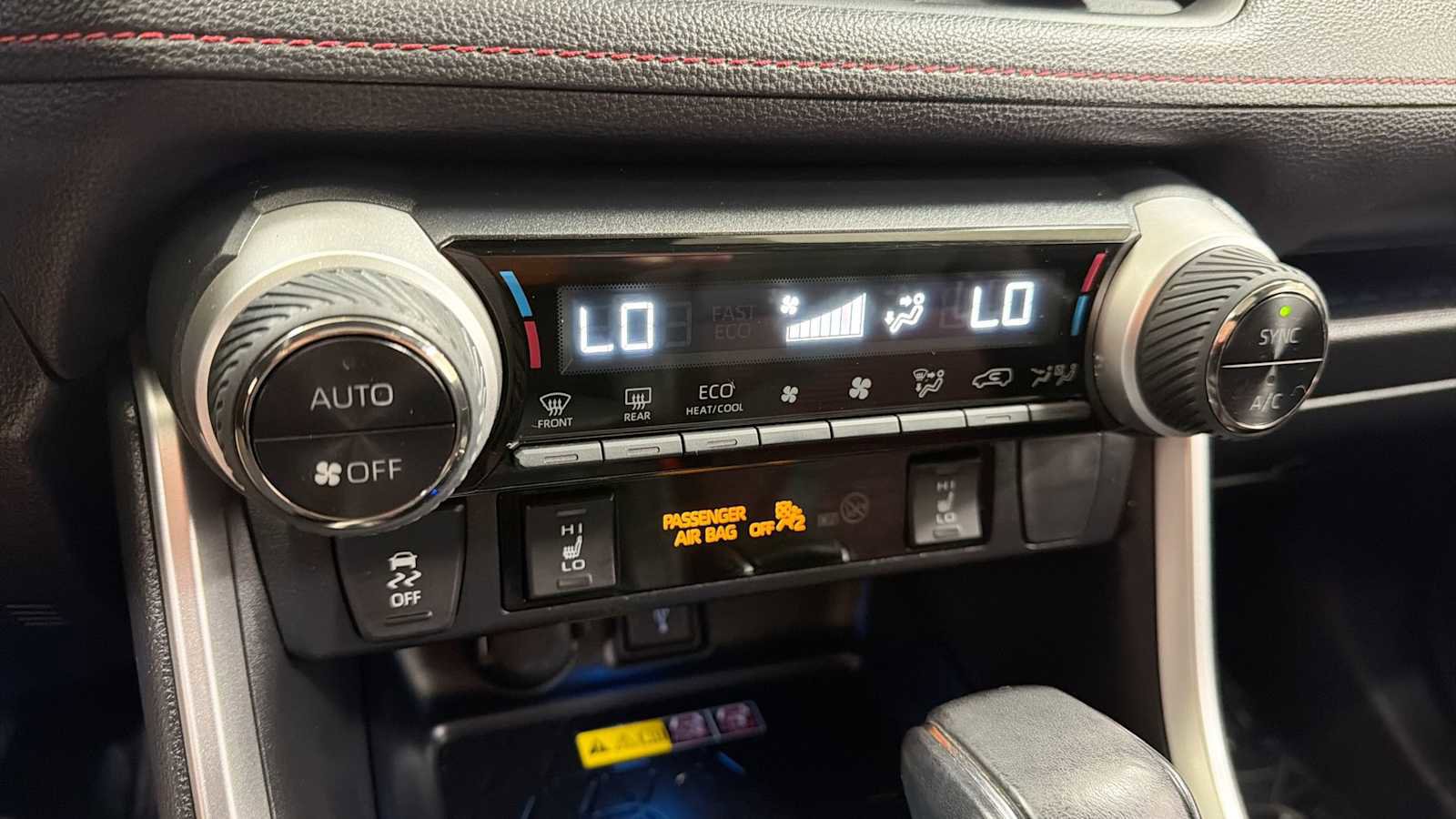 Used 2022 Toyota RAV4 XSE w/ Weather Package AWD/4WD image 21