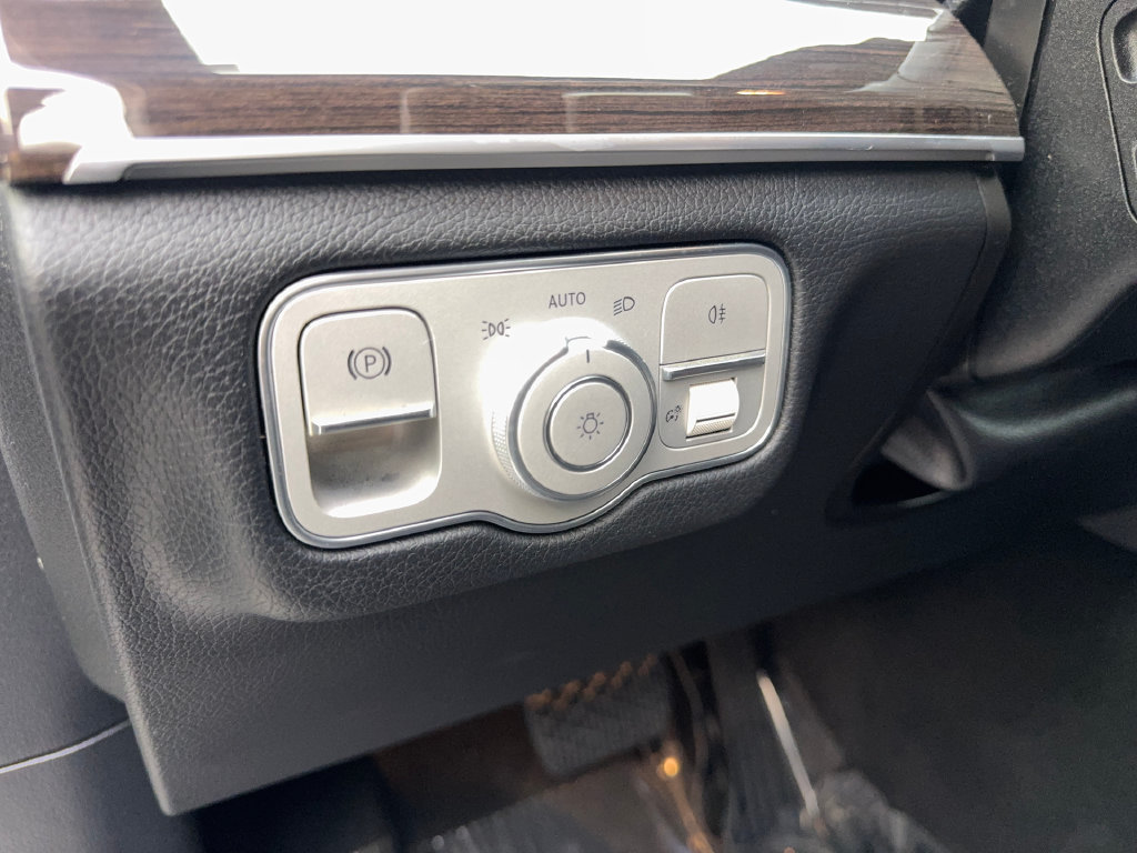 Used 2024 Mercedes-Benz GLE 350 4MATIC w/ 3rd Row Seat Package image 59