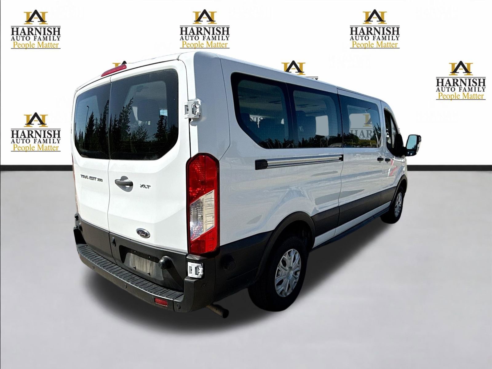 Used 2024 Ford Transit 350 XLT RWD image 5