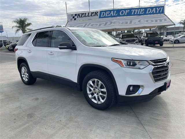 Used 2019 Chevrolet Traverse LT w/ LPO, Blackout Package image 2