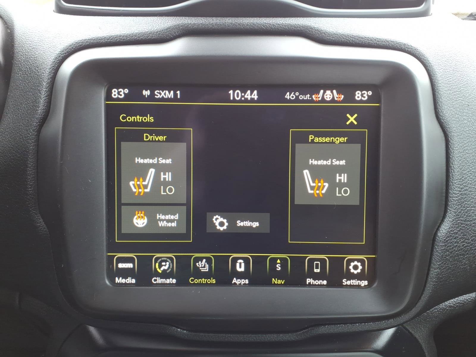 Certified 2022 Jeep Renegade Trailhawk w/ Sun/Sound Group AWD/4WD image 16