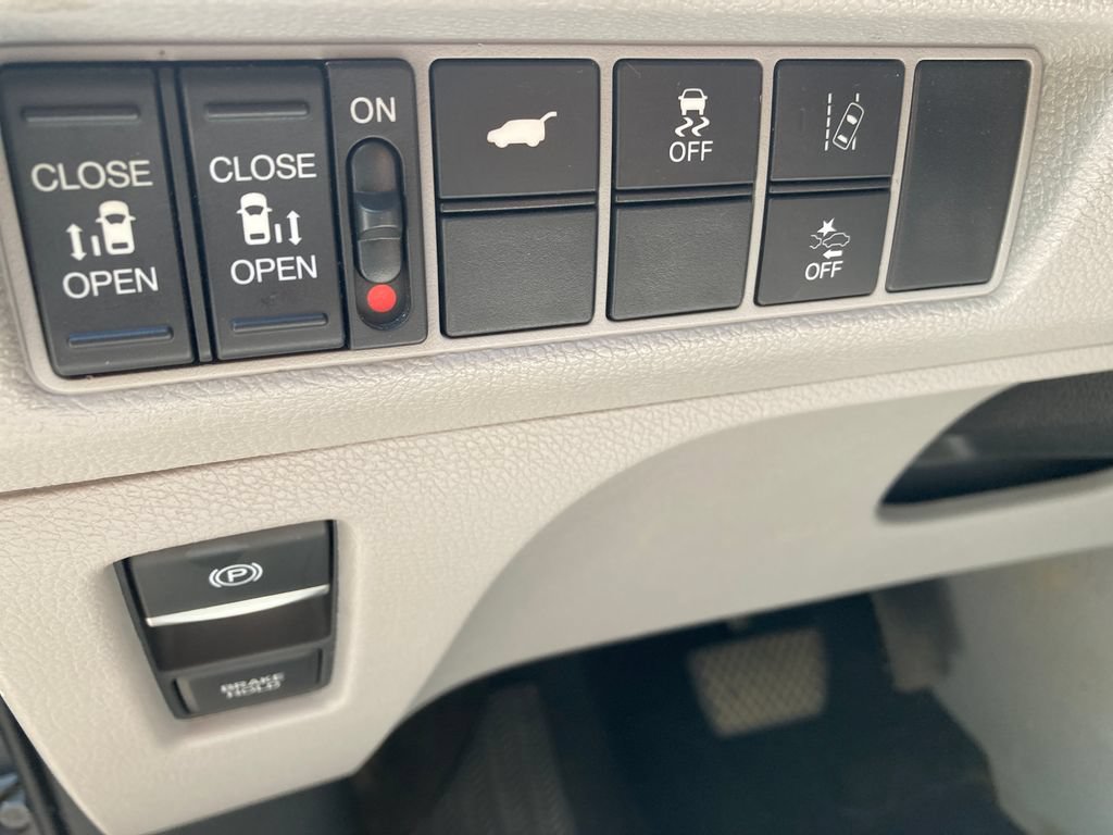 Used 2018 Honda Odyssey EX-L image 39