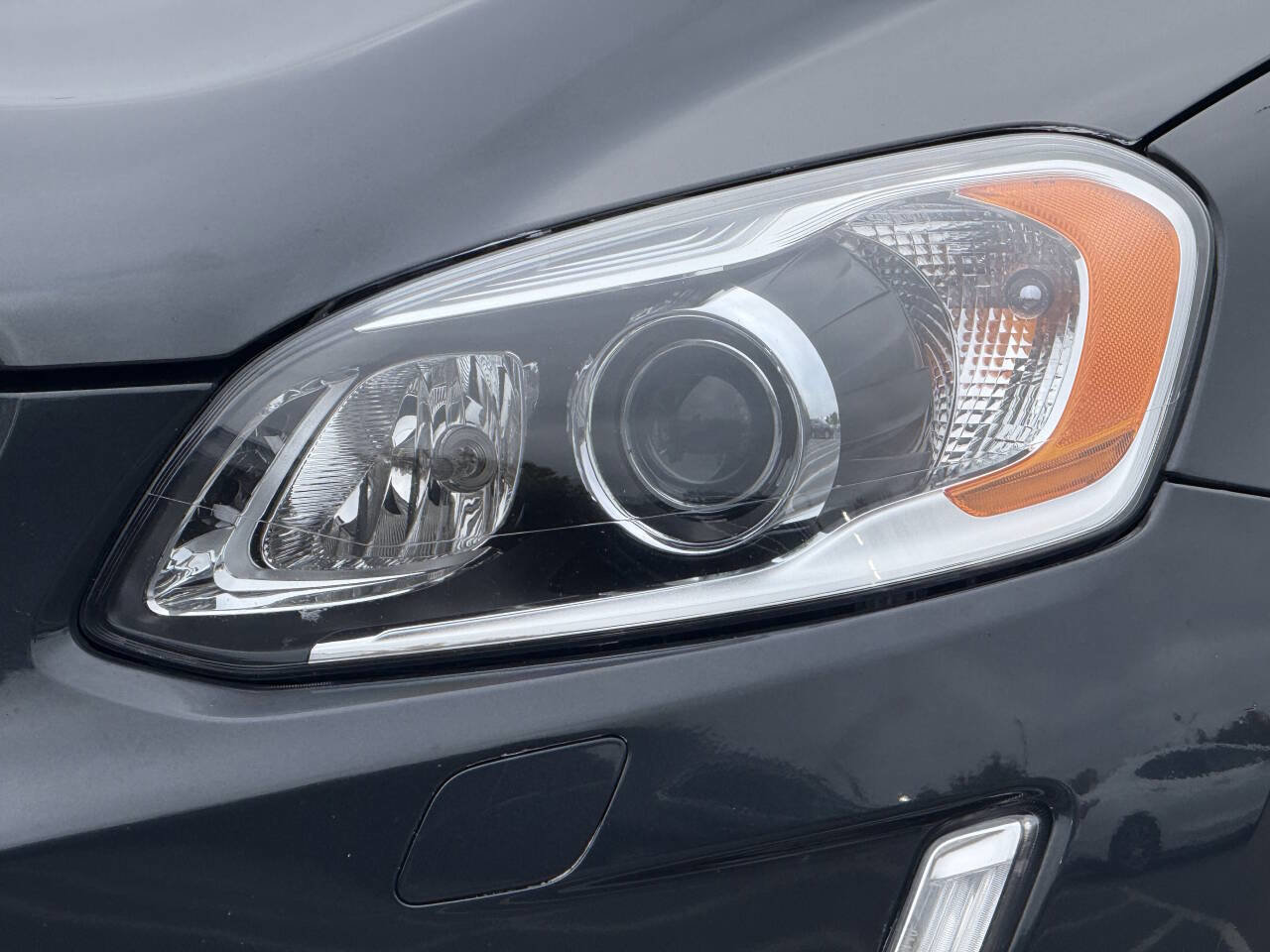 Used 2016 Volvo XC60 T5 Platinum w/ Climate Package image 22