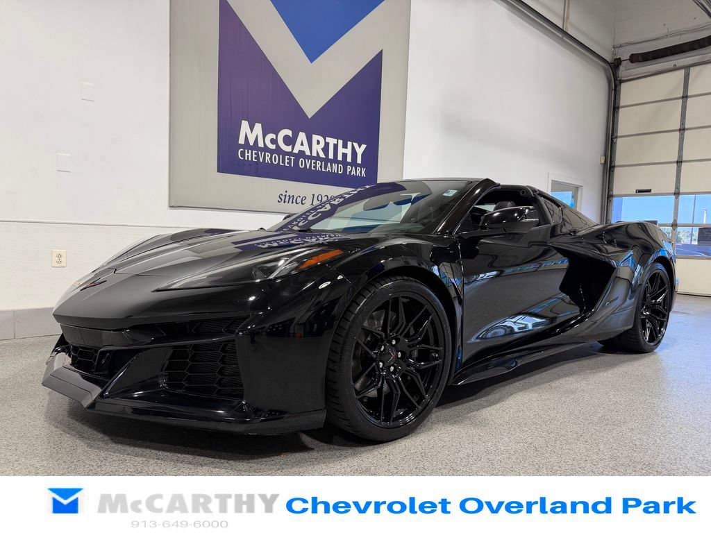 Used 2024 Chevrolet Corvette Z06 RWD image 9