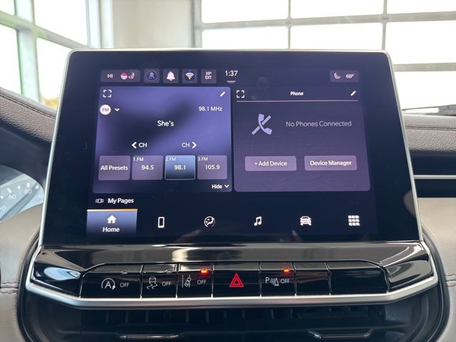 Used 2024 Jeep Compass Limited image 19