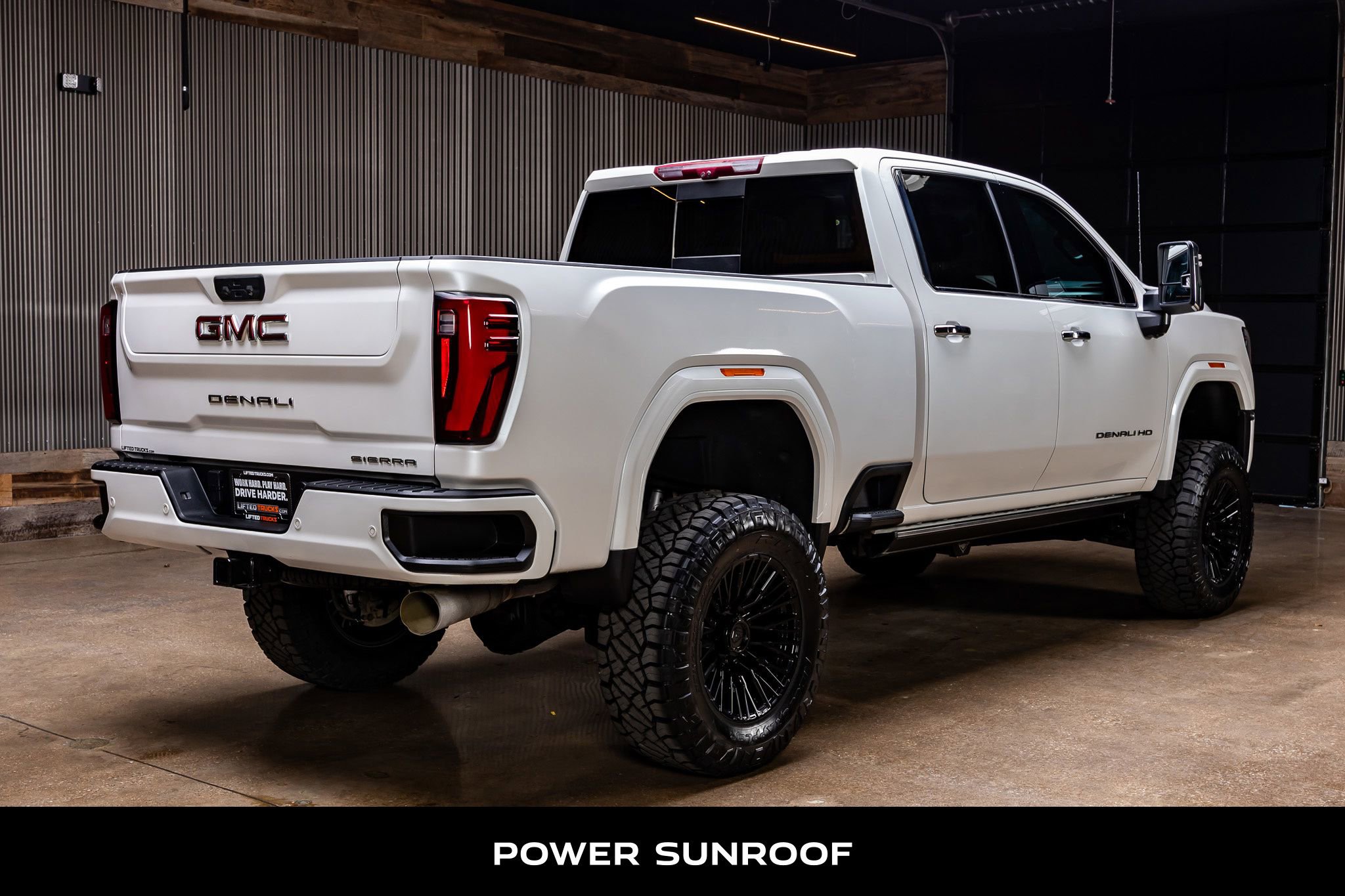 Used 2024 GMC Sierra 2500 Denali w/ Denali Reserve Package image 10