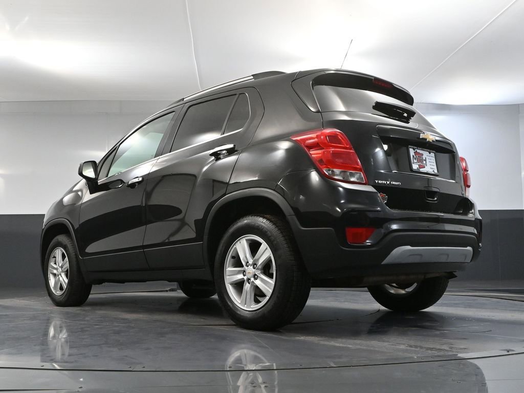 Used 2020 Chevrolet Trax LT w/ LT Convenience Package image 44