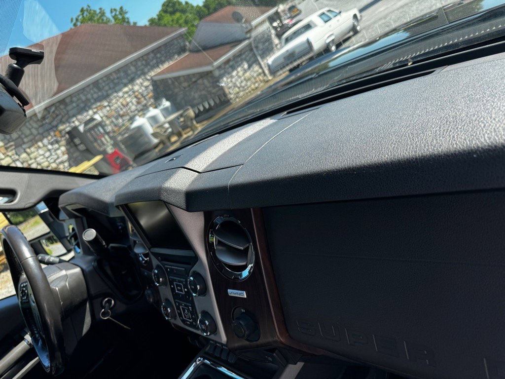 Used 2016 Ford F250 Lariat w/ Chrome Package image 37