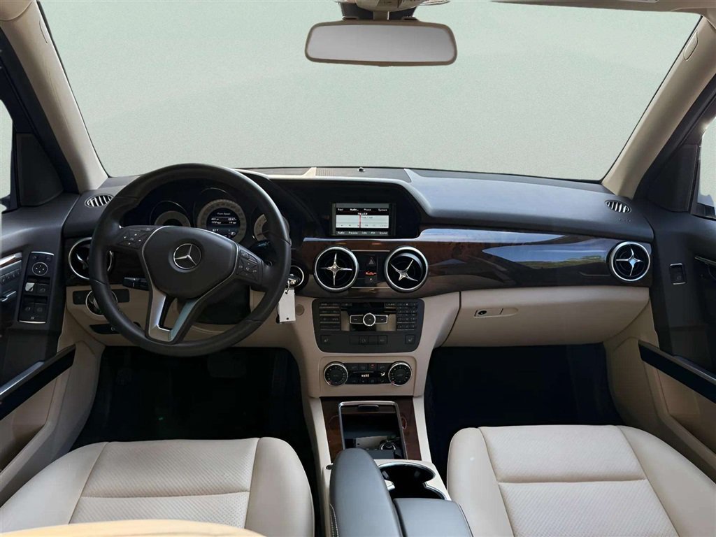 Used 2015 Mercedes-Benz GLK 350 2WD image 11