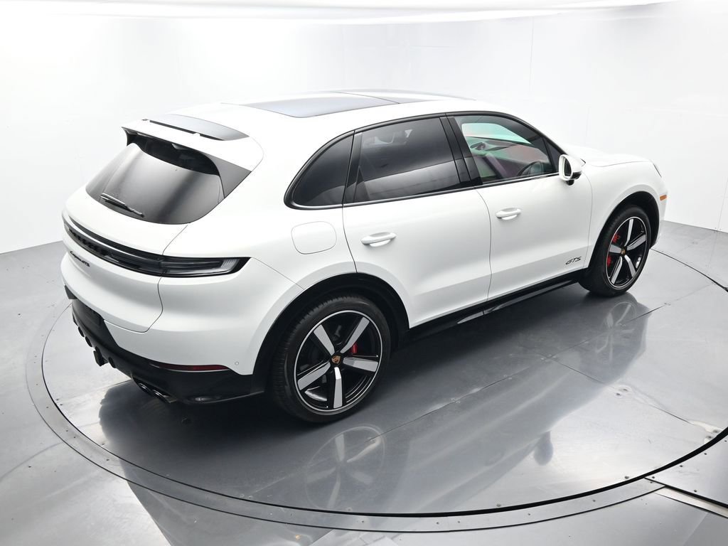 Certified 2026 Porsche Cayenne GTS AWD/4WD image 40