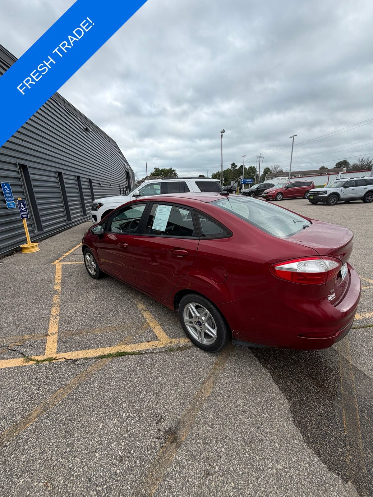 Used 2017 Ford Fiesta SE FWD image 4