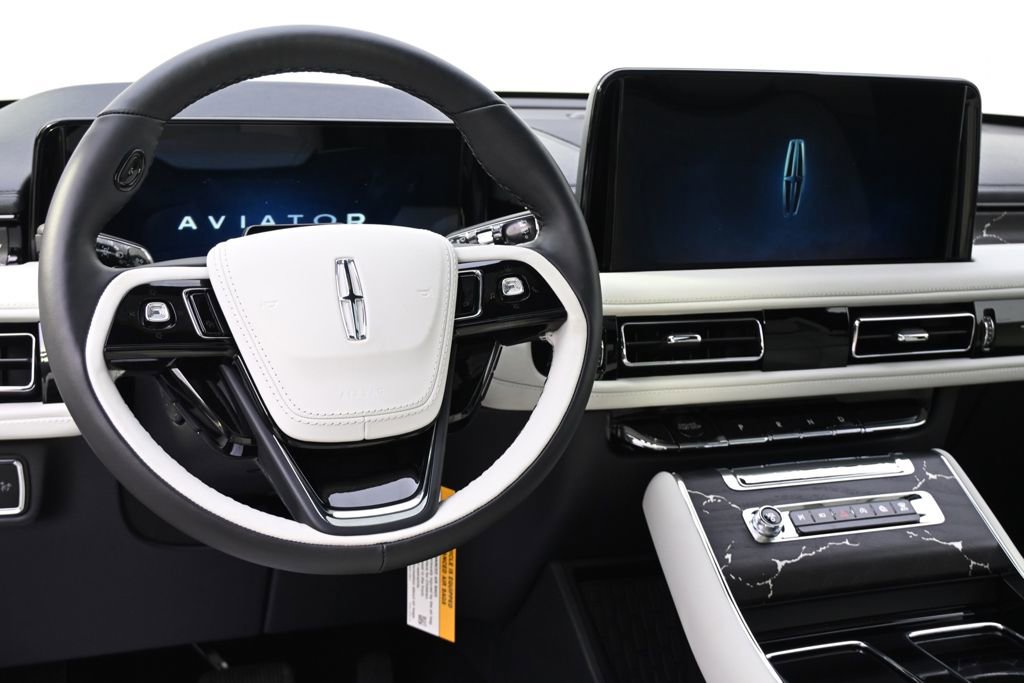 New 2026 Lincoln Aviator Black Label image 12