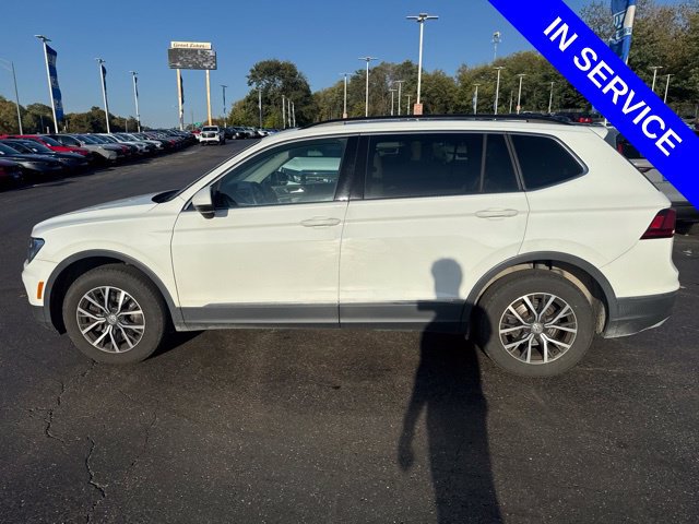 Used 2020 Volkswagen Tiguan SE w/ Panoramic Sunroof Package AWD/4WD image 7