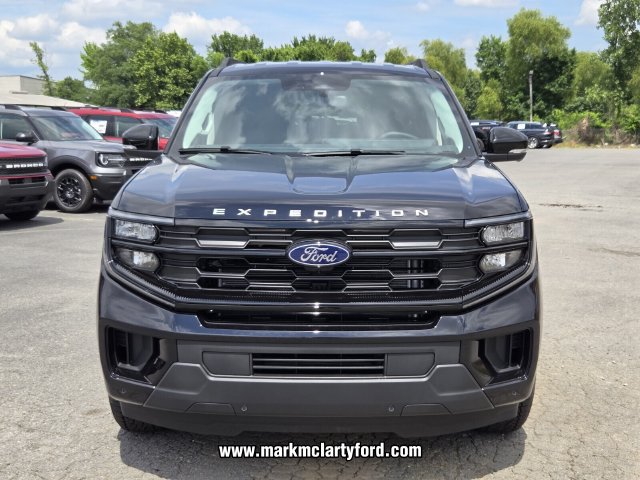 New 2026 Ford Expedition Max Active RWD image 6