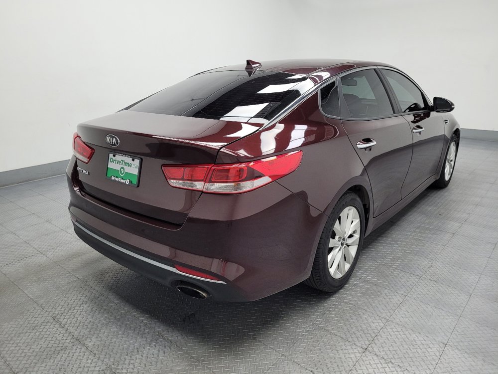 Used 2018 Kia Optima LX w/ 17" Alloy Wheels Package FWD image 9