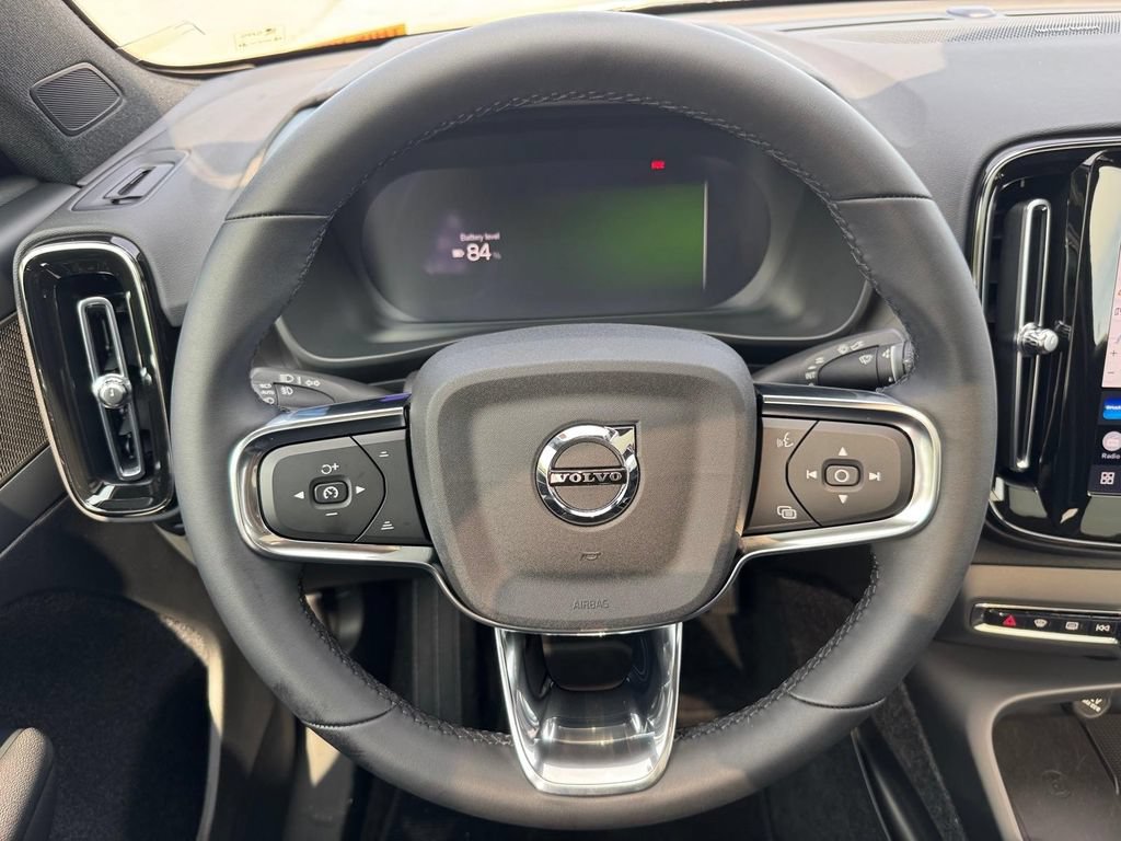 Certified 2023 Volvo C40 P8 Recharge Ultimate AWD/4WD image 11
