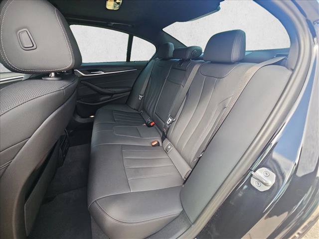 Used 2023 BMW 540i w/ M Sport Package RWD image 17
