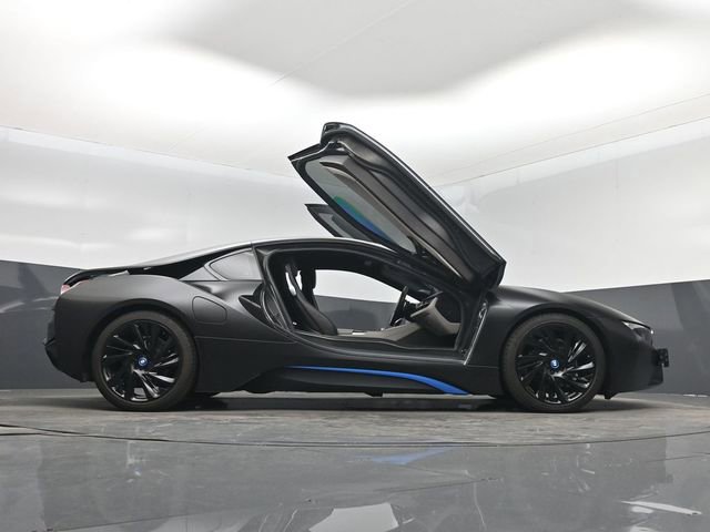 Used 2016 BMW i8 image 7