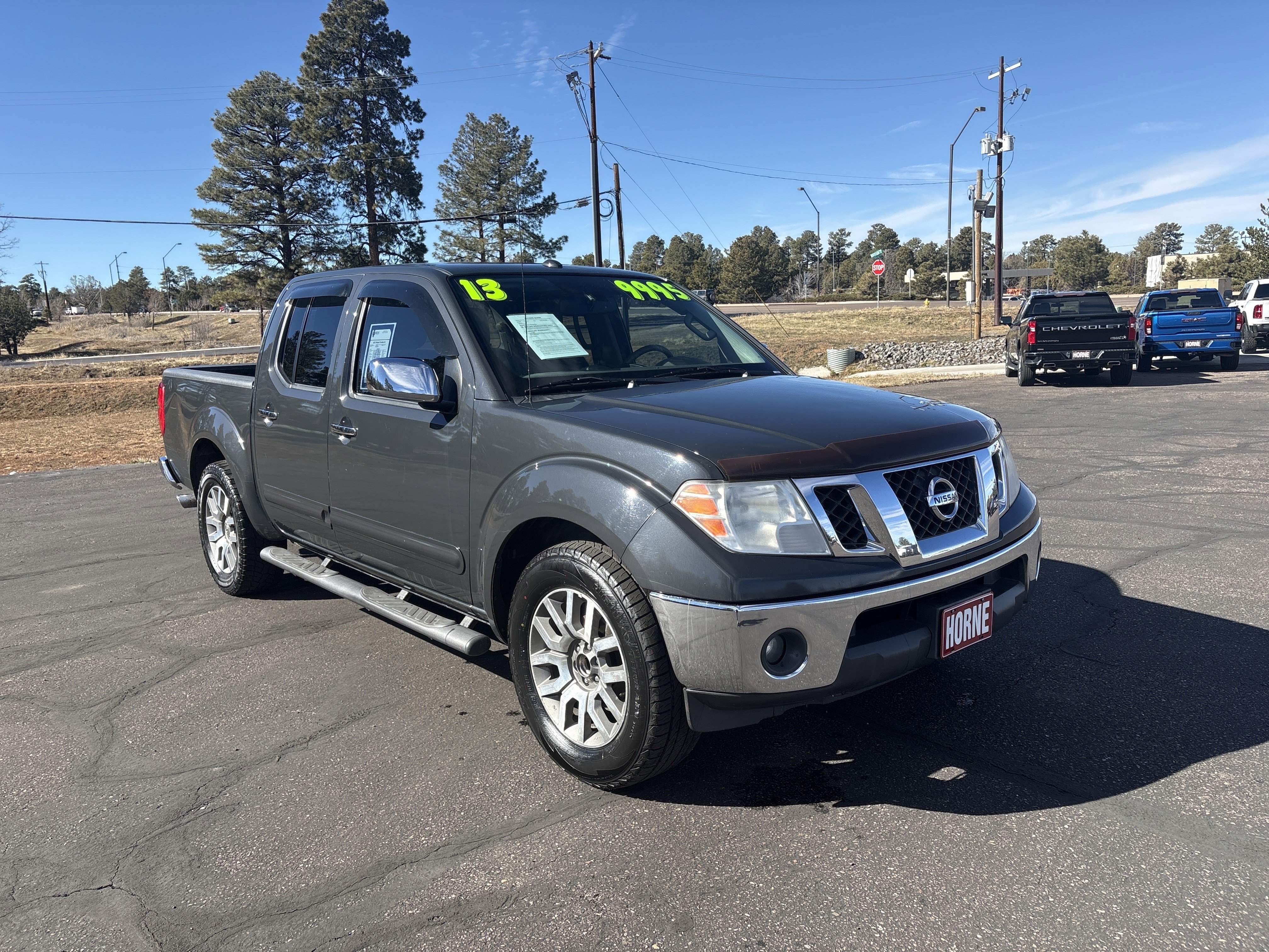 Used 2013 Nissan Frontier SL w/ Moonroof Pkg image 2