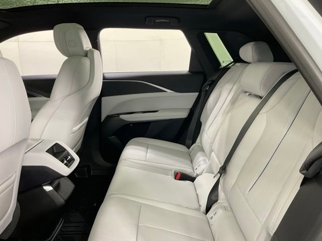 New 2026 Cadillac Lyriq Sport image 33