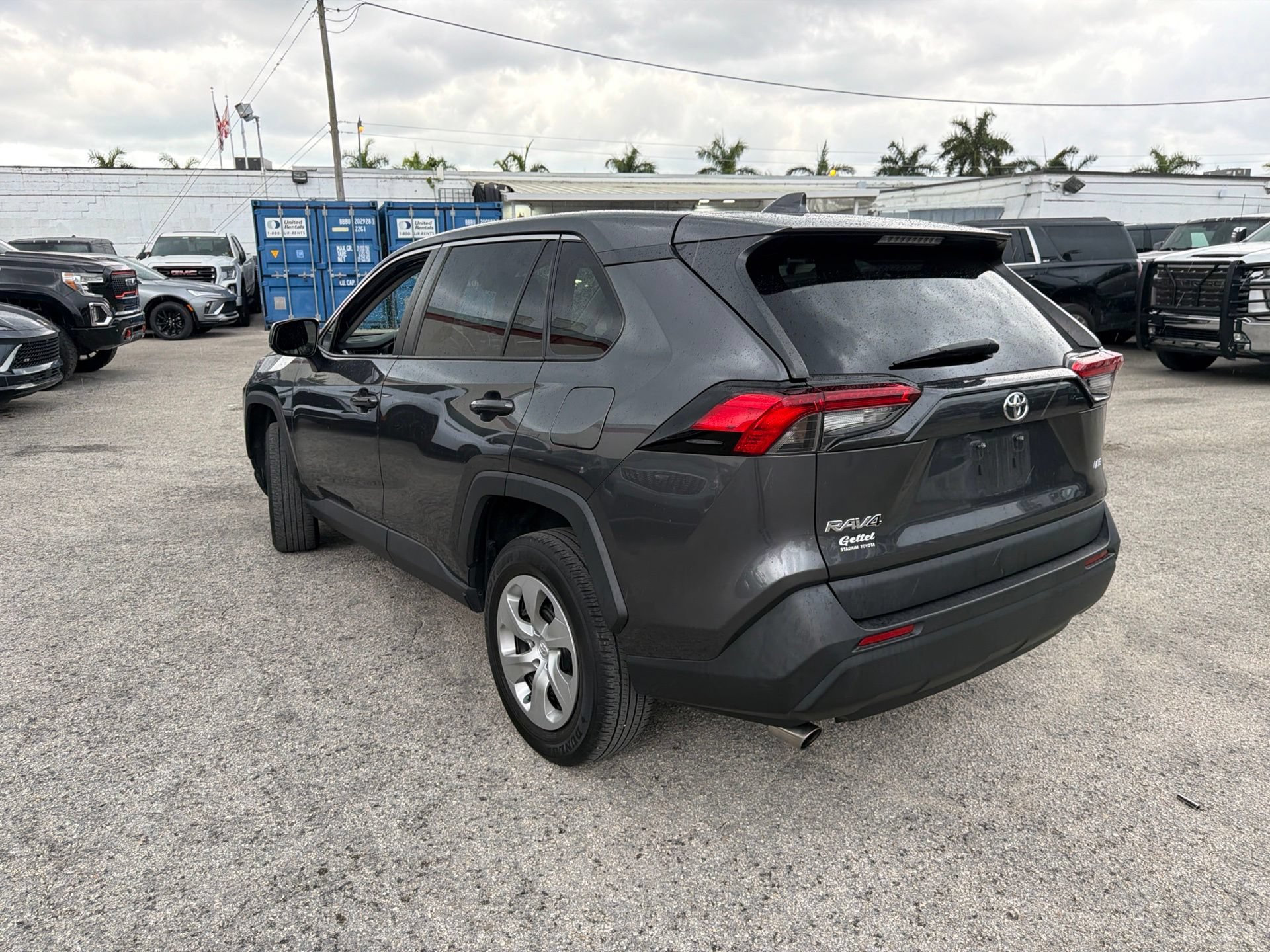 Used 2022 Toyota RAV4 LE FWD image 12