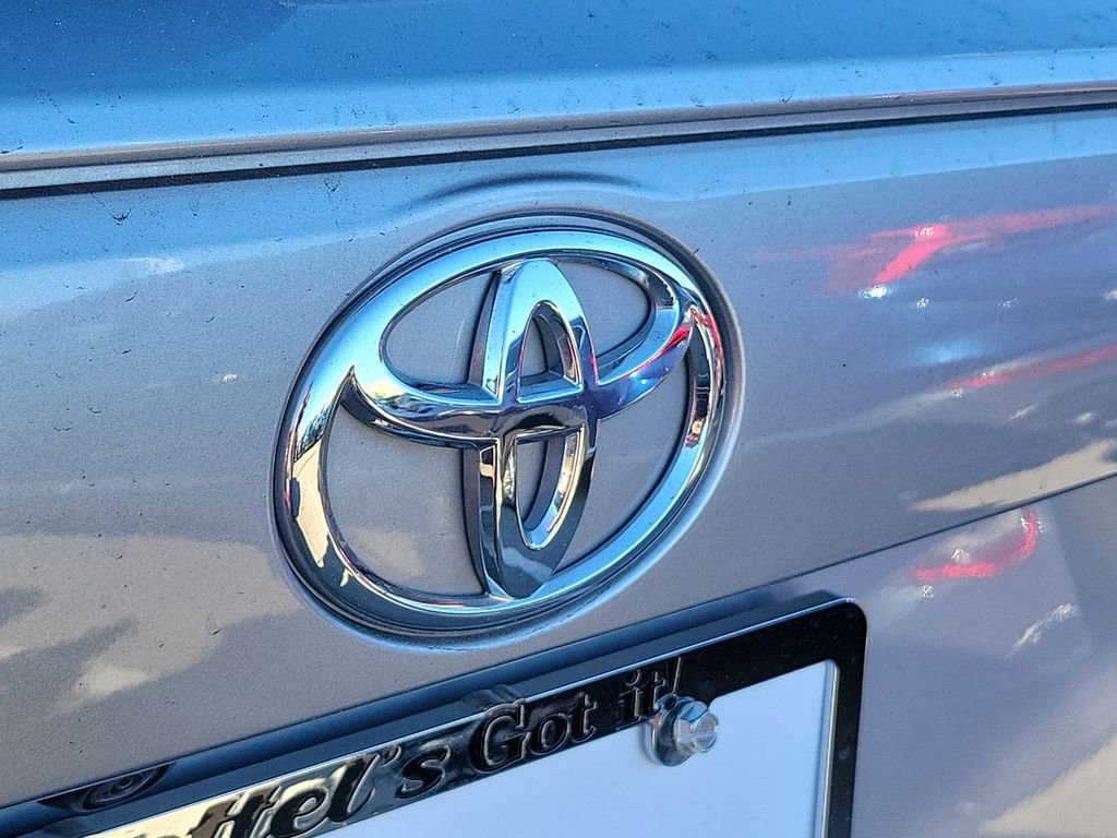 Used 2025 Toyota RAV4 LE image 11