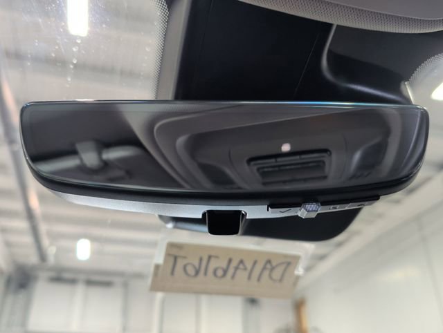 Used 2023 Buick Envision Avenir image 28