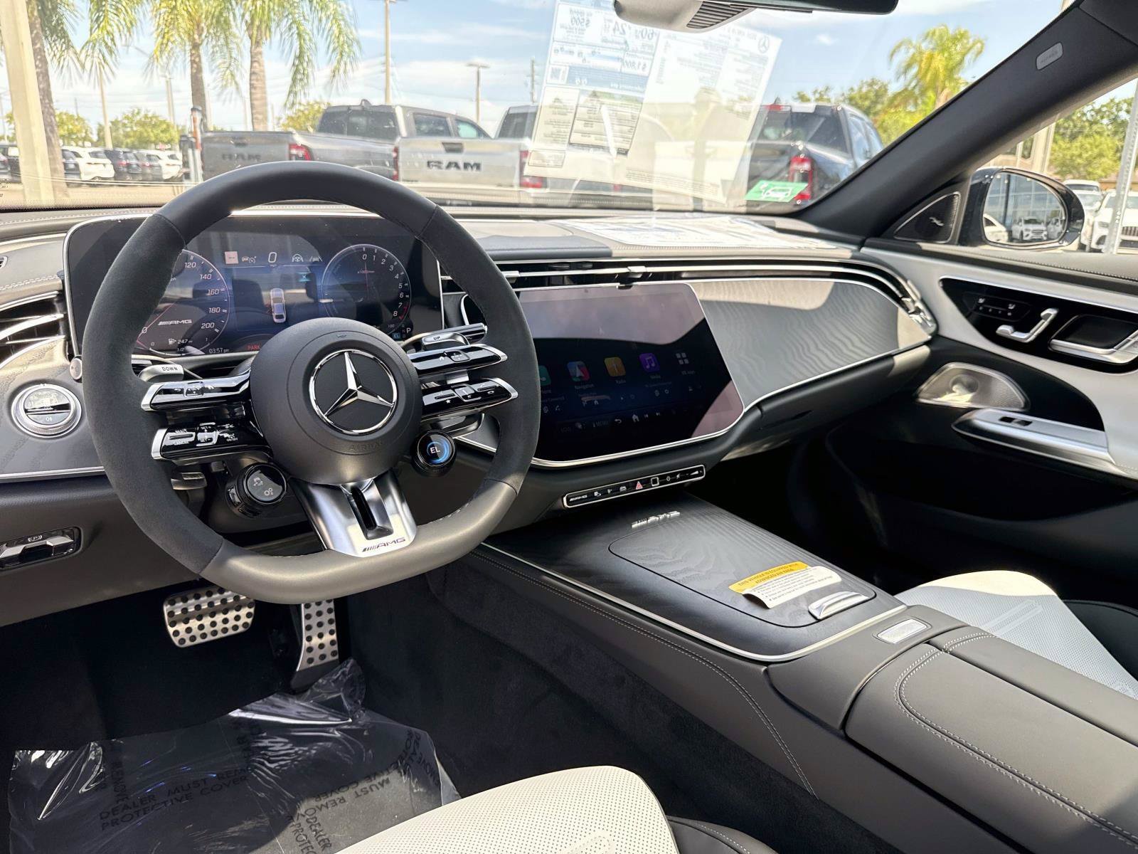 New 2026 Mercedes-Benz E 53 AMG e 4MATIC Sedan image 15