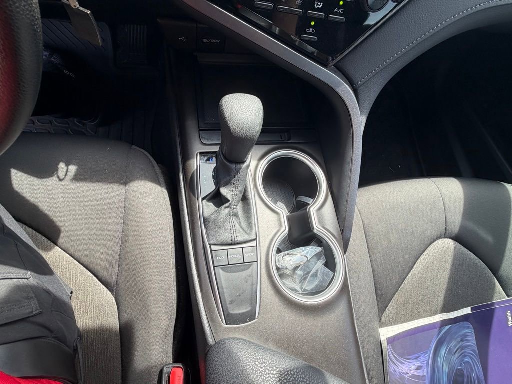 Used 2024 Toyota Camry LE image 19