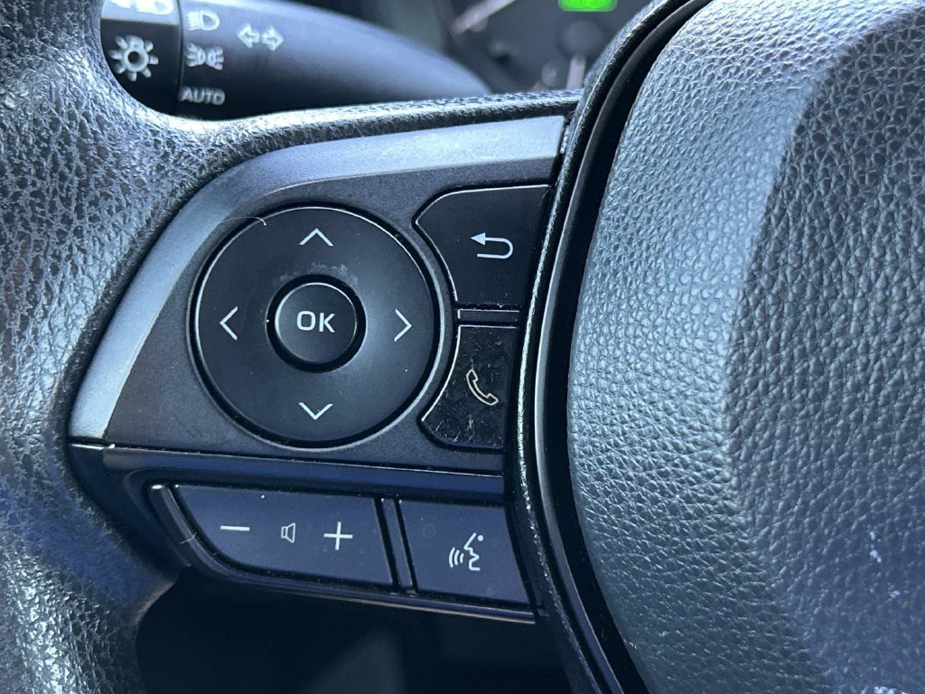 Used 2023 Toyota Corolla LE FWD image 28