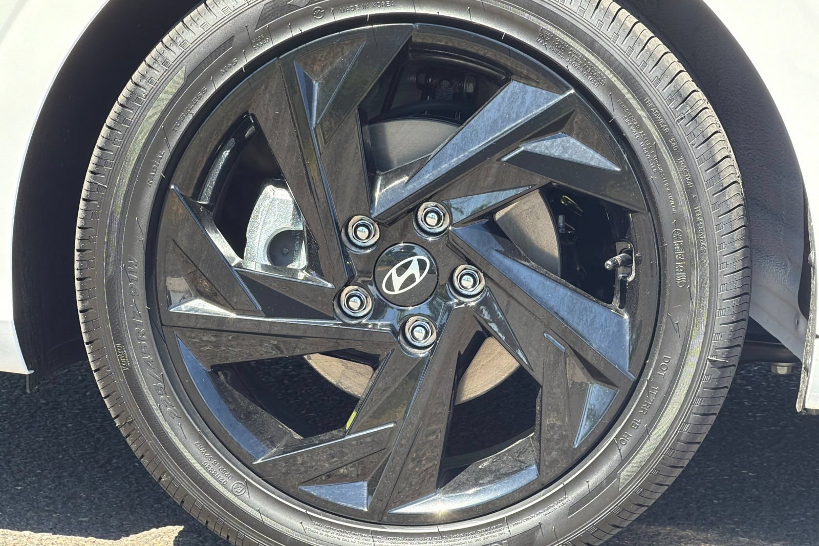 New 2026 Hyundai Elantra SEL Sport Premium FWD image 23