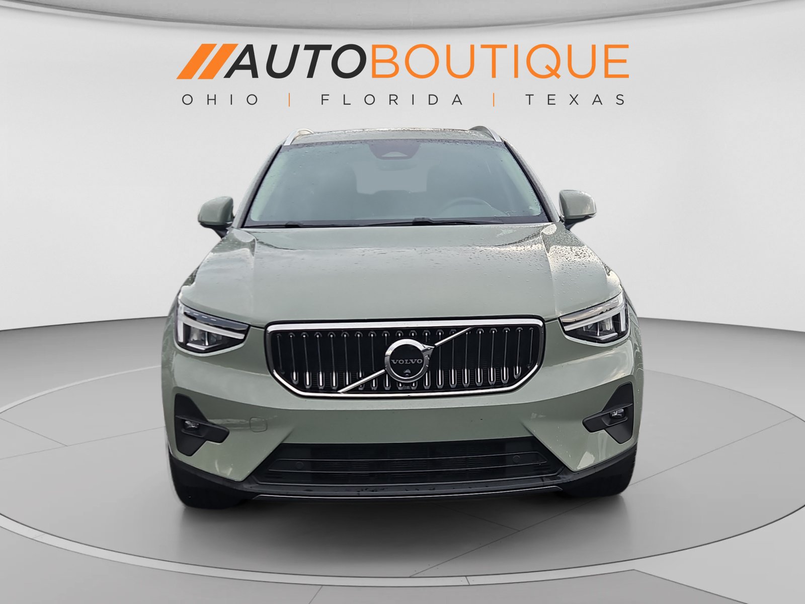 Used 2024 Volvo XC40 B5 Plus w/ Climate Package AWD/4WD image 8