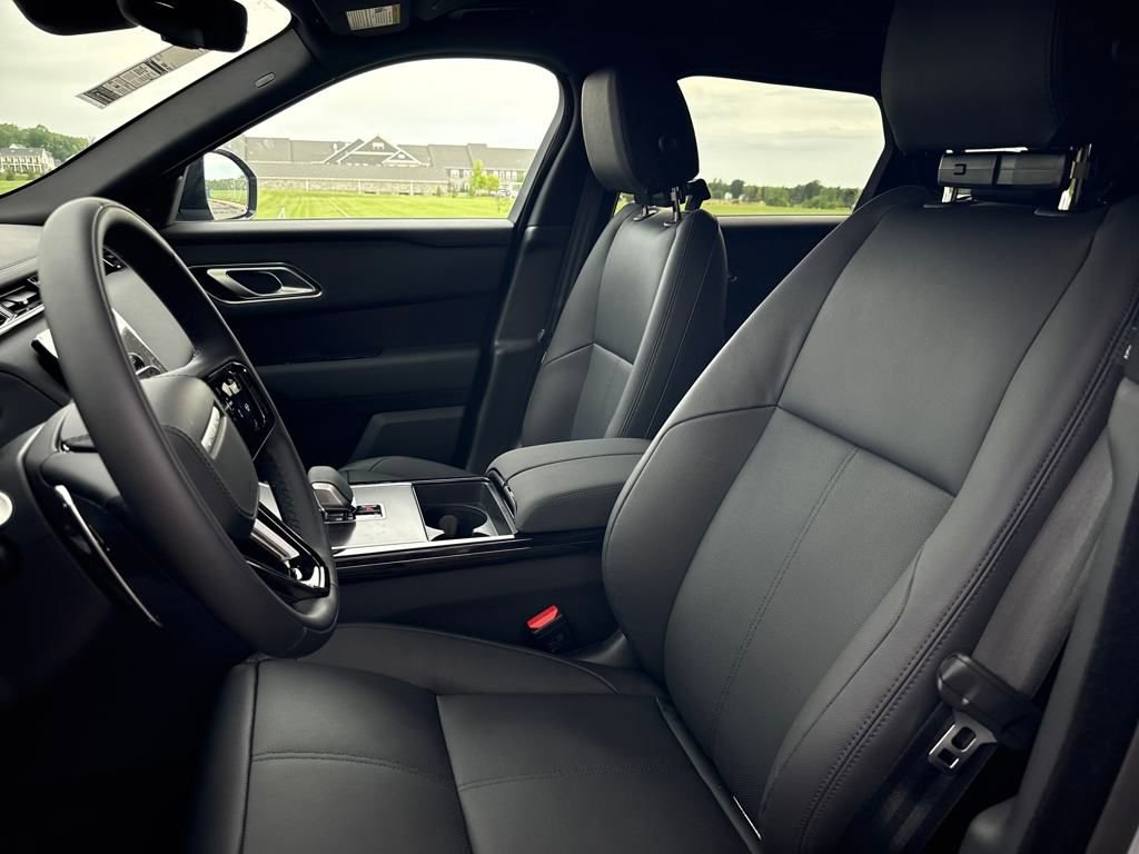 Used 2026 Land Rover Range Rover Velar Dynamic SE image 13