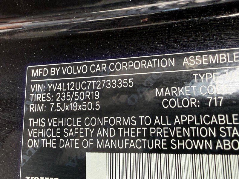 Used 2026 Volvo XC40 B5 Plus AWD/4WD image 23