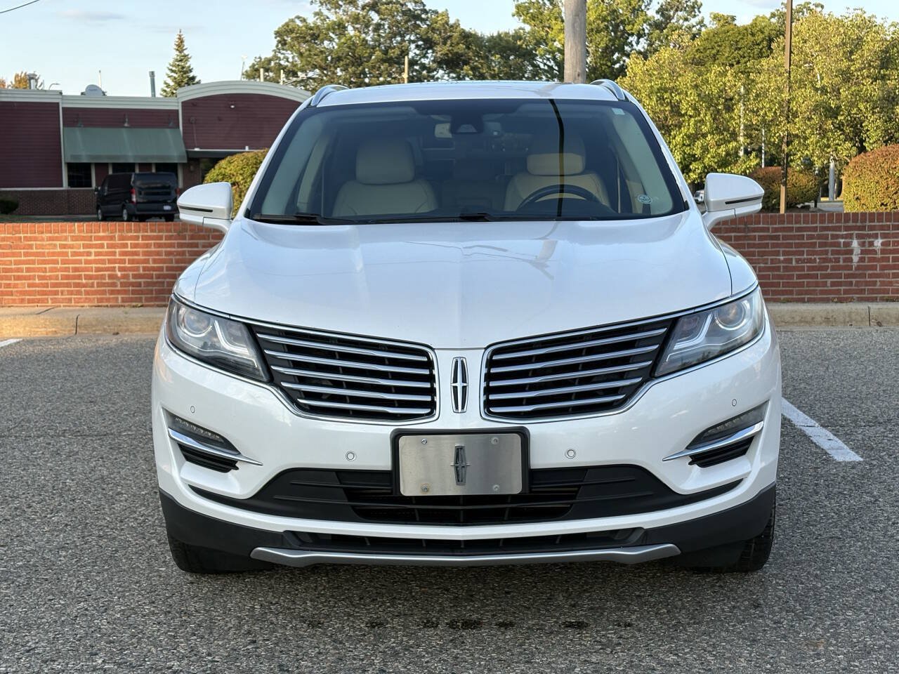 Used 2017 Lincoln MKC Reserve FWD image 4